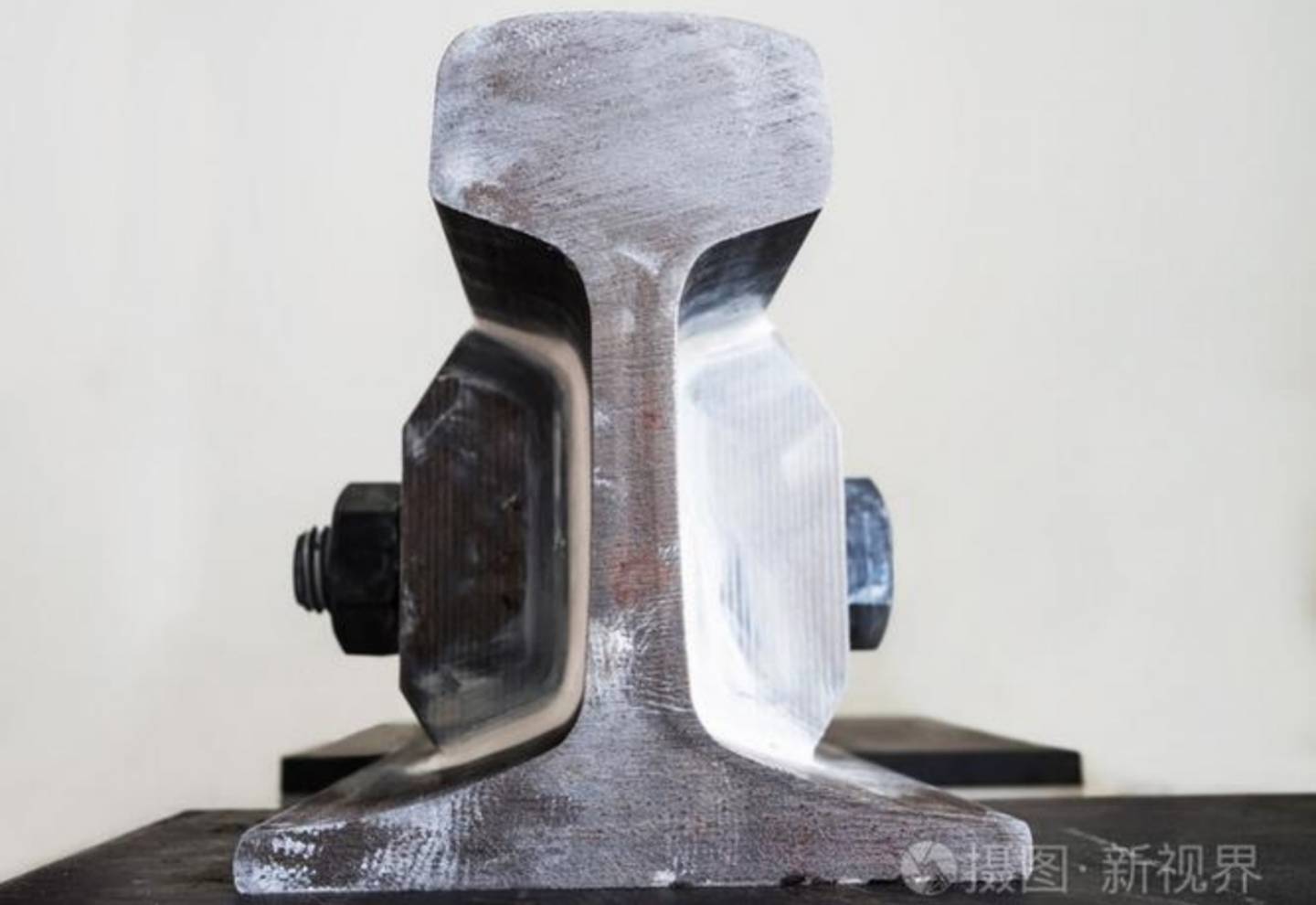 น้ำหนักของราง